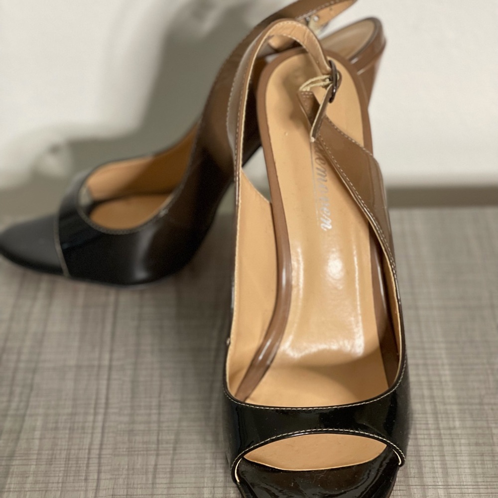 Black and Tan stiletto open toe size9